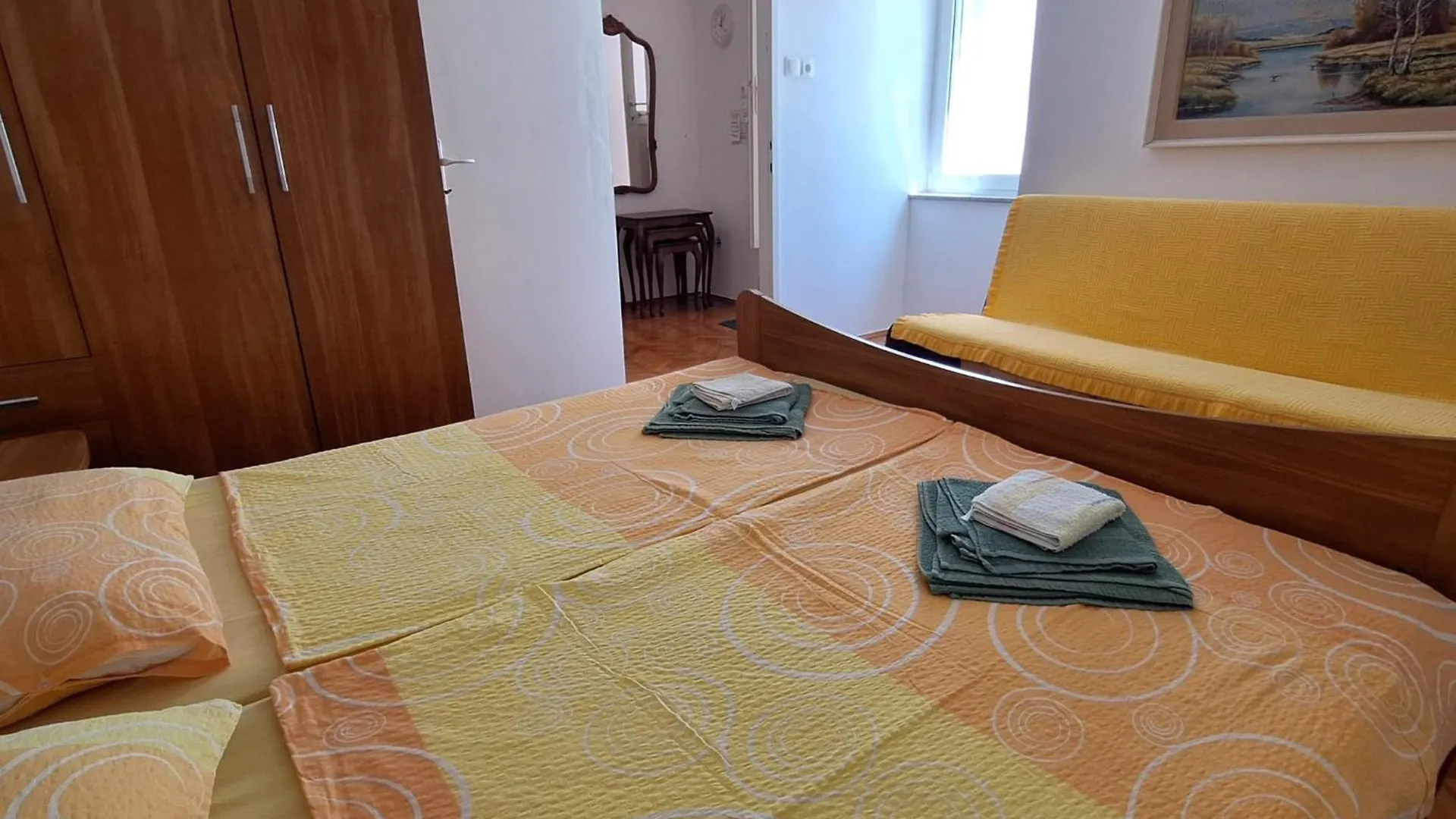 Apartment Fleger Obala 0*, Punat